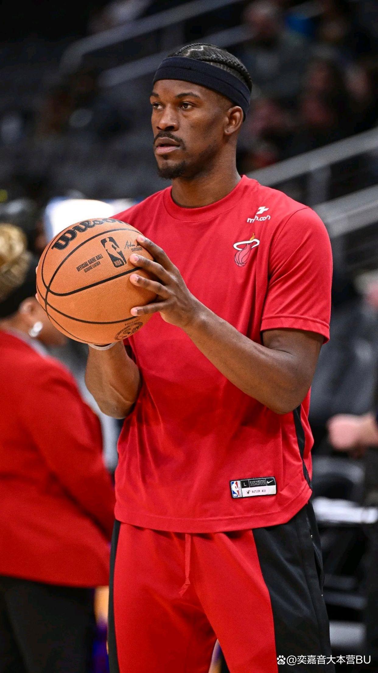  日本队教练压力巨大！，巴特勒遭遇十五持续失利引发球迷热议