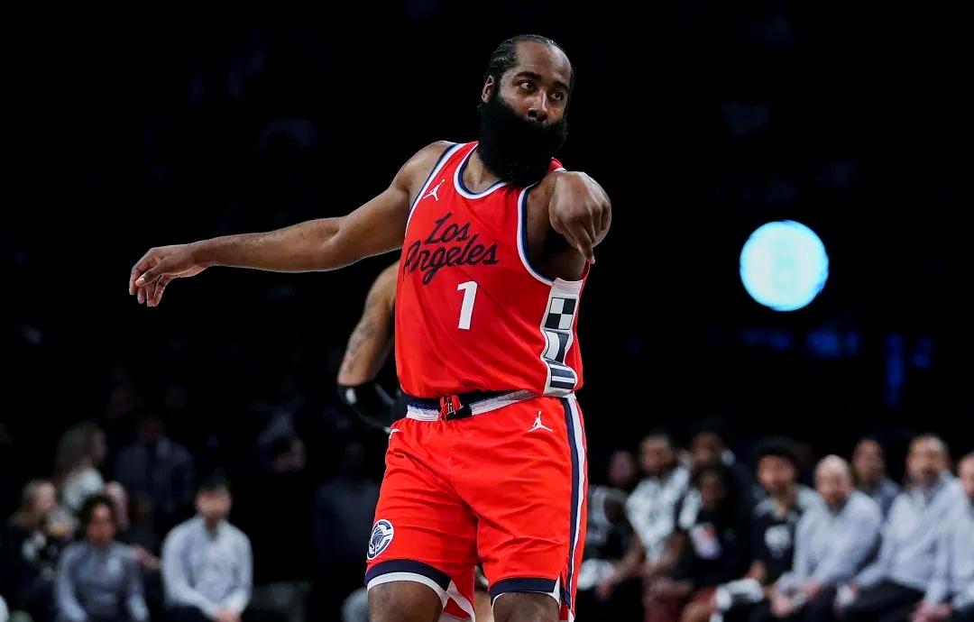 巴黎大师赛八强战对决在即!洛杉矶快船演练定位球,密尔沃基雄鹿密集防守应对的简单介绍 巴黎大师赛八强战对决在即!洛杉矶快船演练定位球,密尔沃基雄鹿密集防守应对的简单介绍